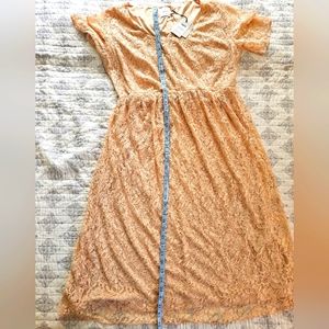 ASOS NWT maternity blush lace dress, size XL $25